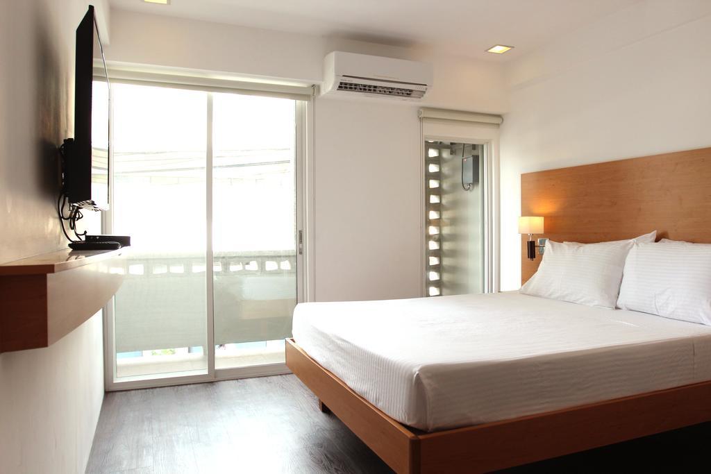 Brblock Boutique And Residences Makati City Rum bild